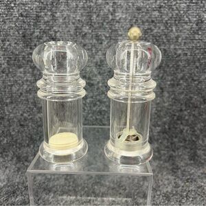 Clear Acrylic Salt and Pepper Mill Shakers Grinder Set Farberware 4” Tall